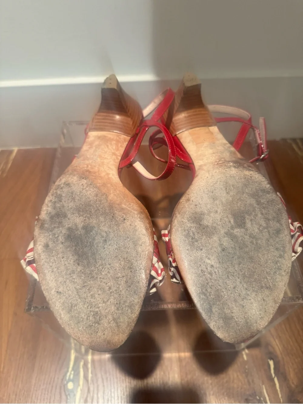 Studio Pollini Red Patent Ruffle Slingback Sandals. Size 40.  ♥️ Dolce Vita!